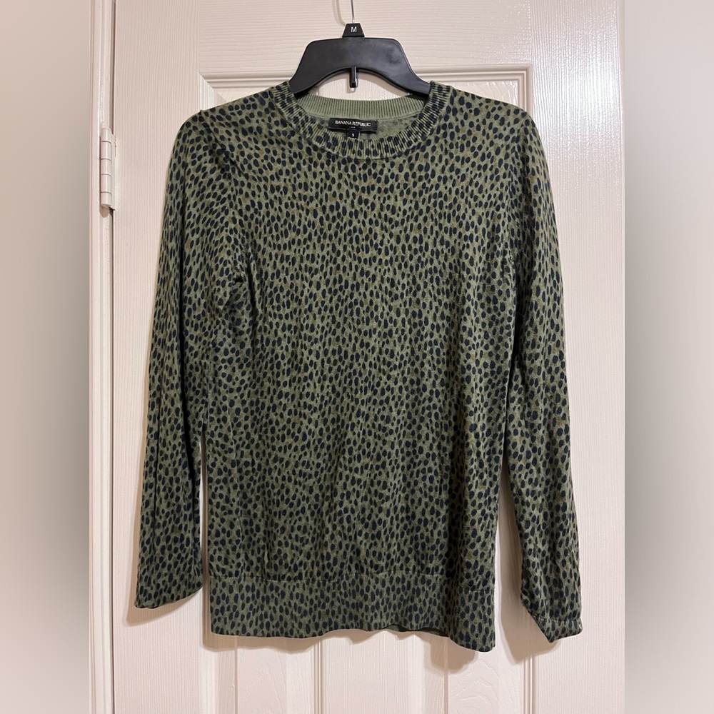 Banana Republic Olive and Black Patterned Sweater